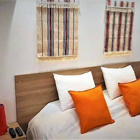 Arts Guest House -Beautiful Villa For 6 Persons Veliko Tarnovo Eksteriør billede